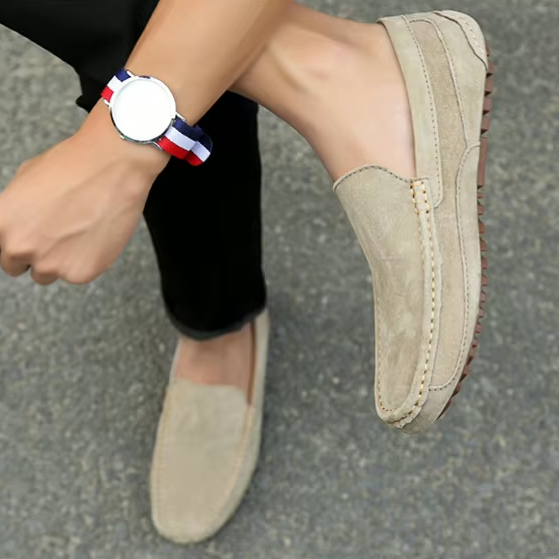 Mocassins beiges en daim pour homme