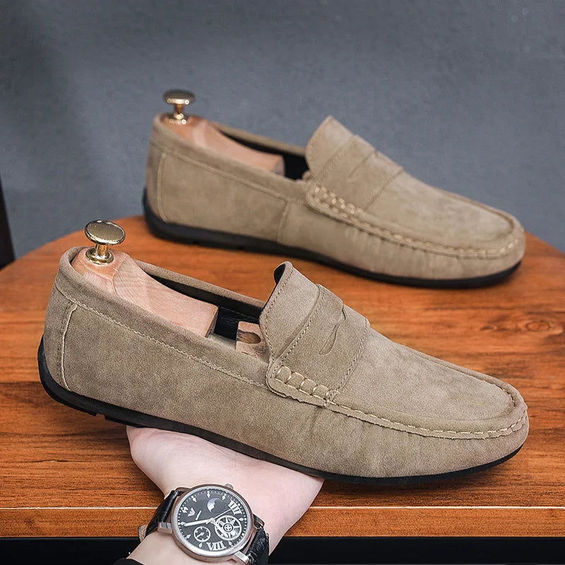 Mocassins en daim beige pour homme