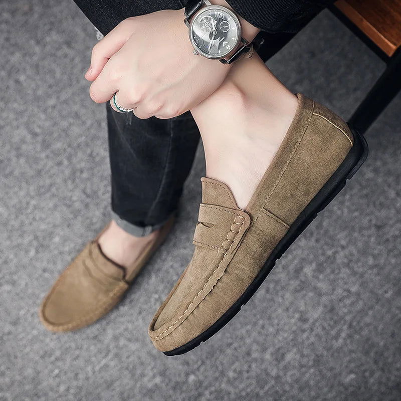 Mocassins en daim beige pour homme