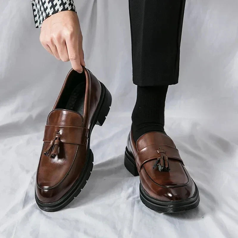Mocassins en cuir à glands pour homme