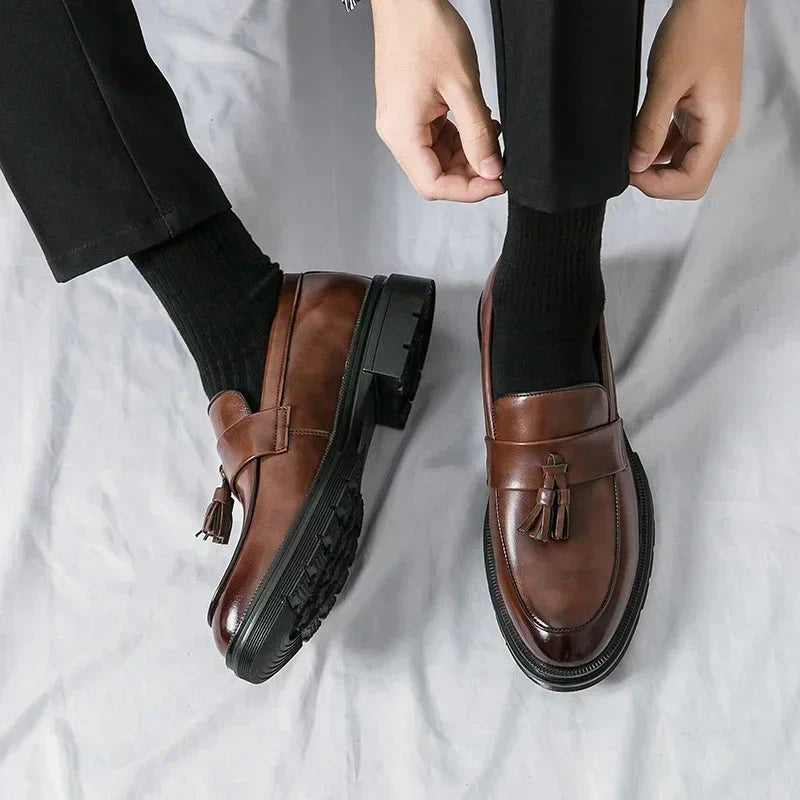 Mocassins en cuir à glands pour homme