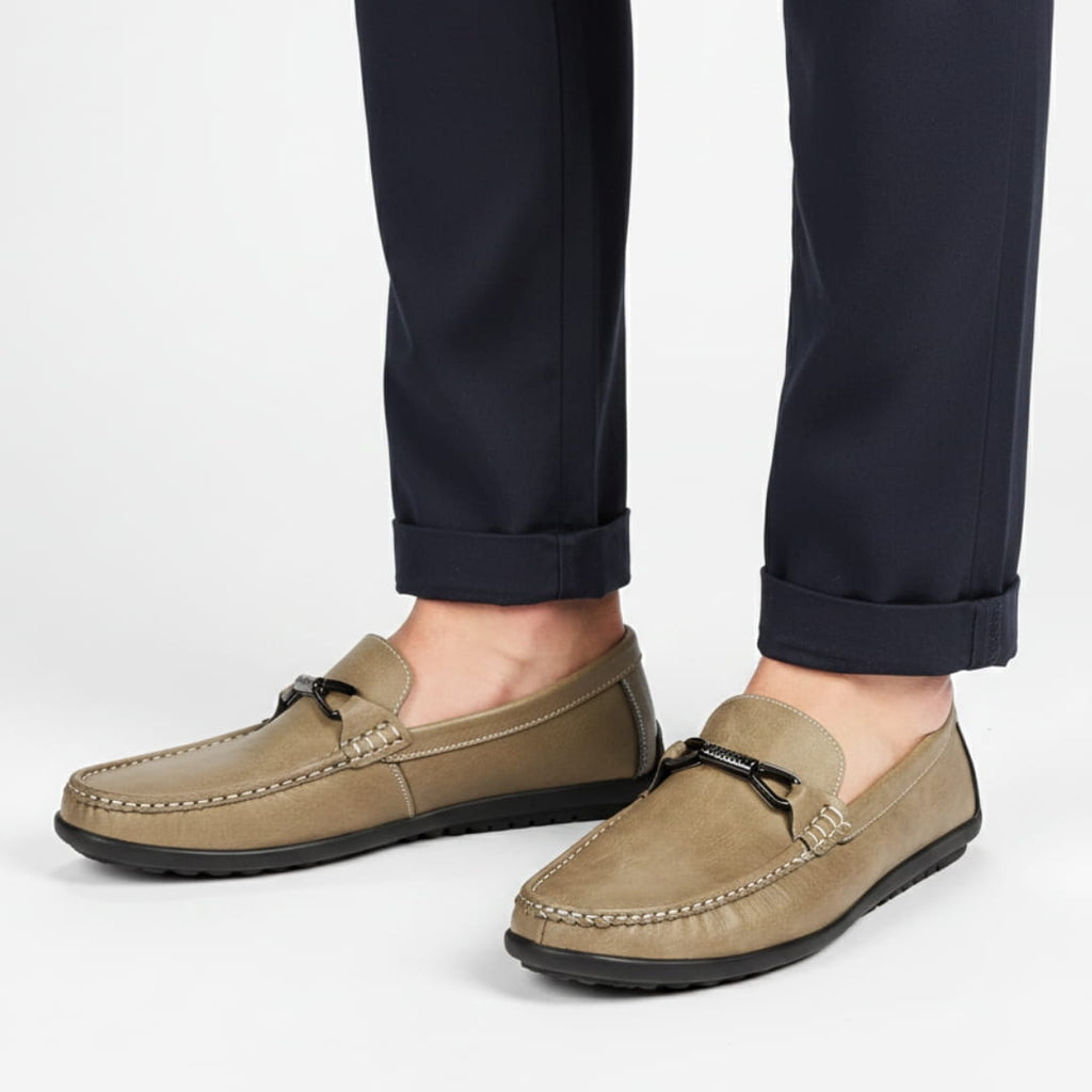 Mocassins en cuir italien avec boucle métallique pour homme