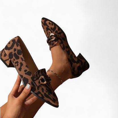 Mocassin à petit talon et motif léopard femme