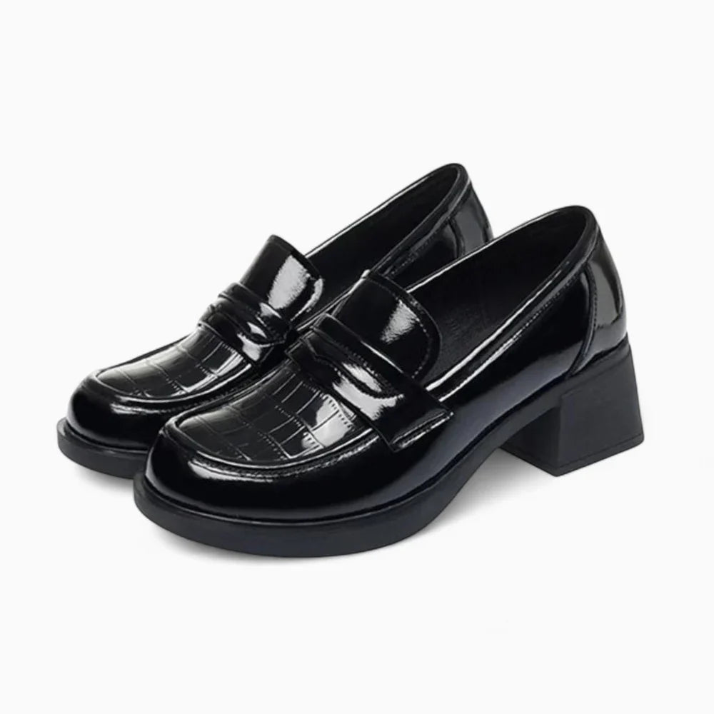 Mocassins à talon en cuir noir
