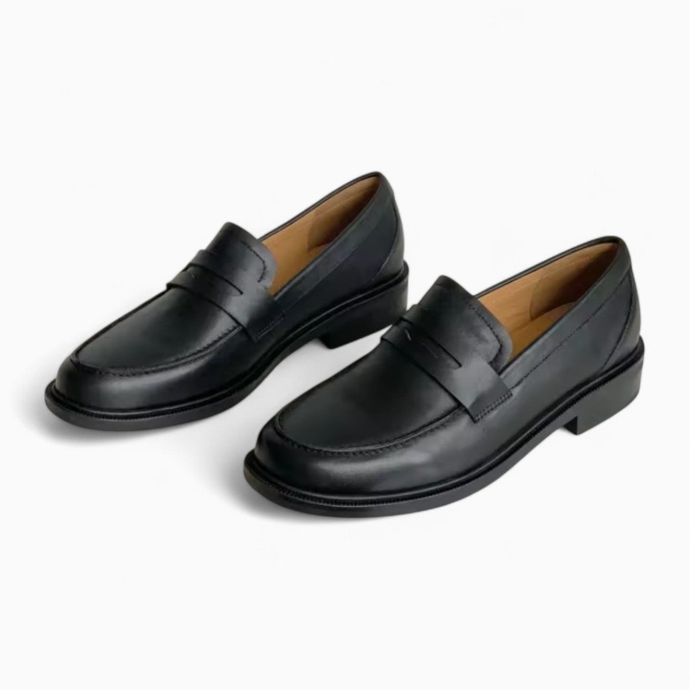Mocassins en cuir noir classique