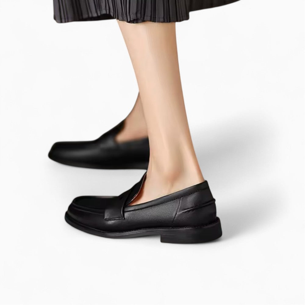 Mocassins en cuir noir classique