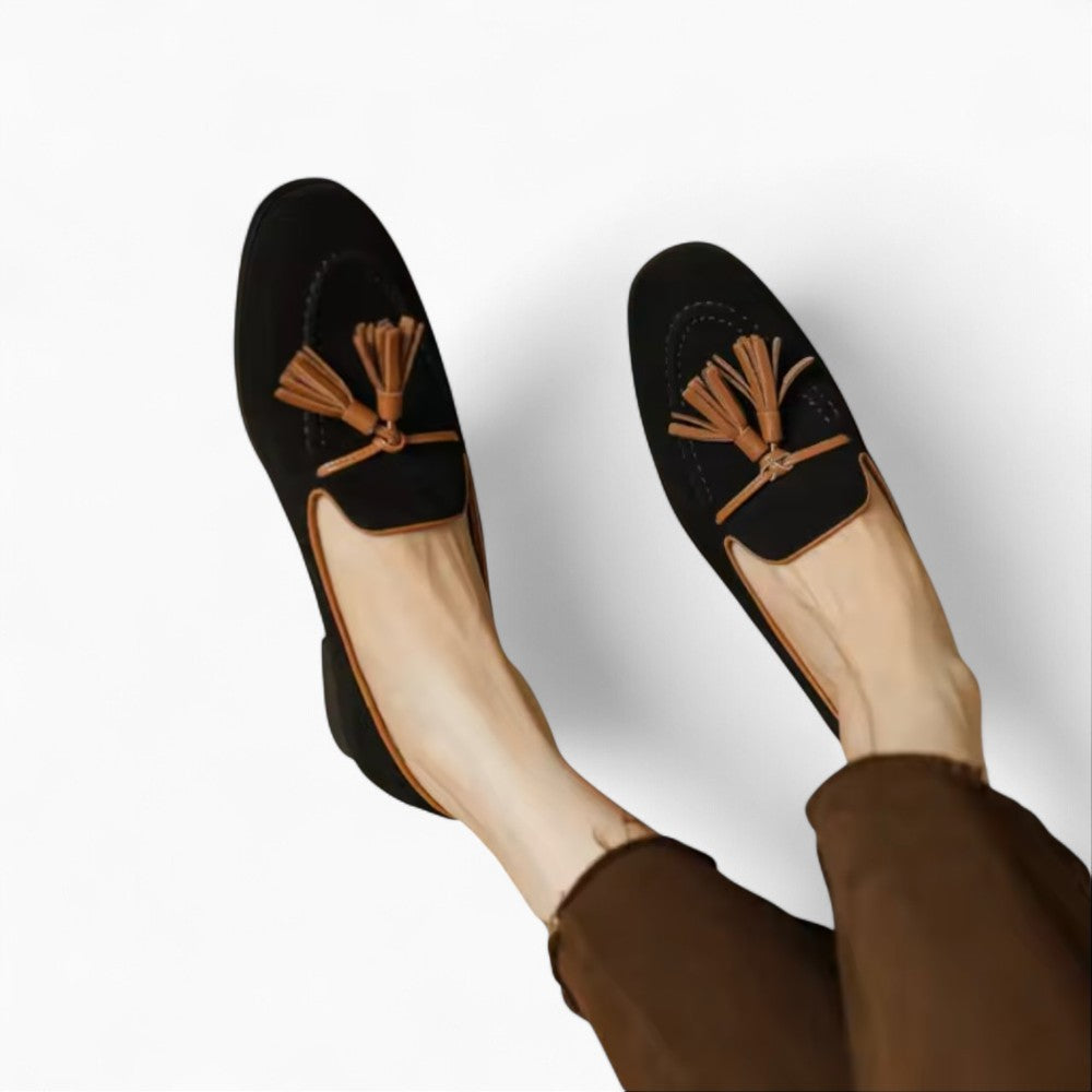Mocassins en daim noir à glands