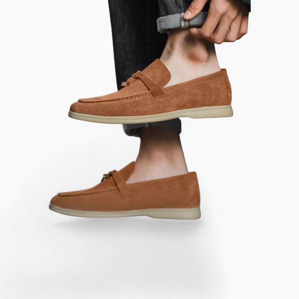 Mocassins en daim camel avec charms pour homme