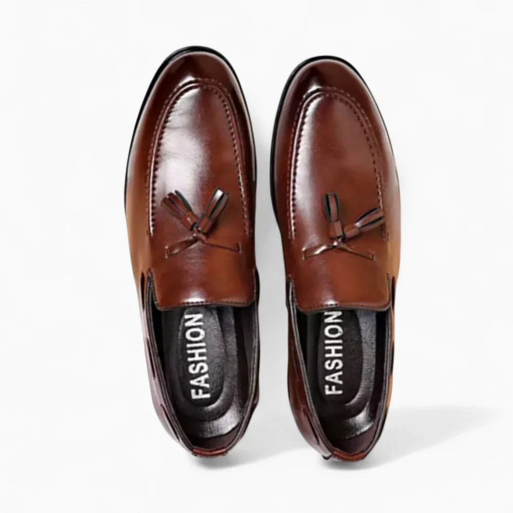 Mocassins en cuir marron à glands pour homme