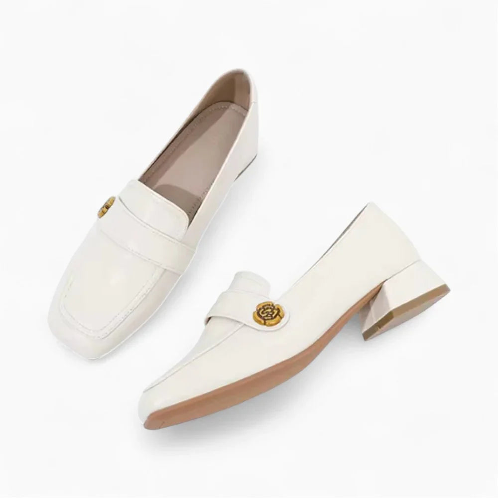 Mocassins en cuir blanc à talon