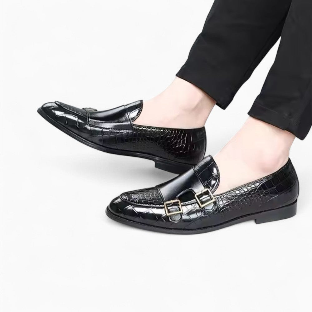 Mocassin en cuir effet croco et à boucles pour homme