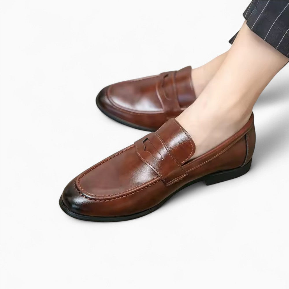Mocassin en cuir marron avec semelle gomme pour homme