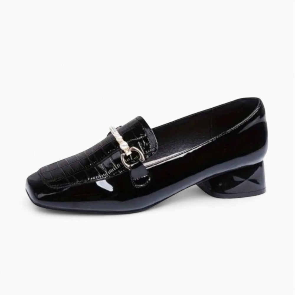 Mocassins noirs à talons carrés style preppy