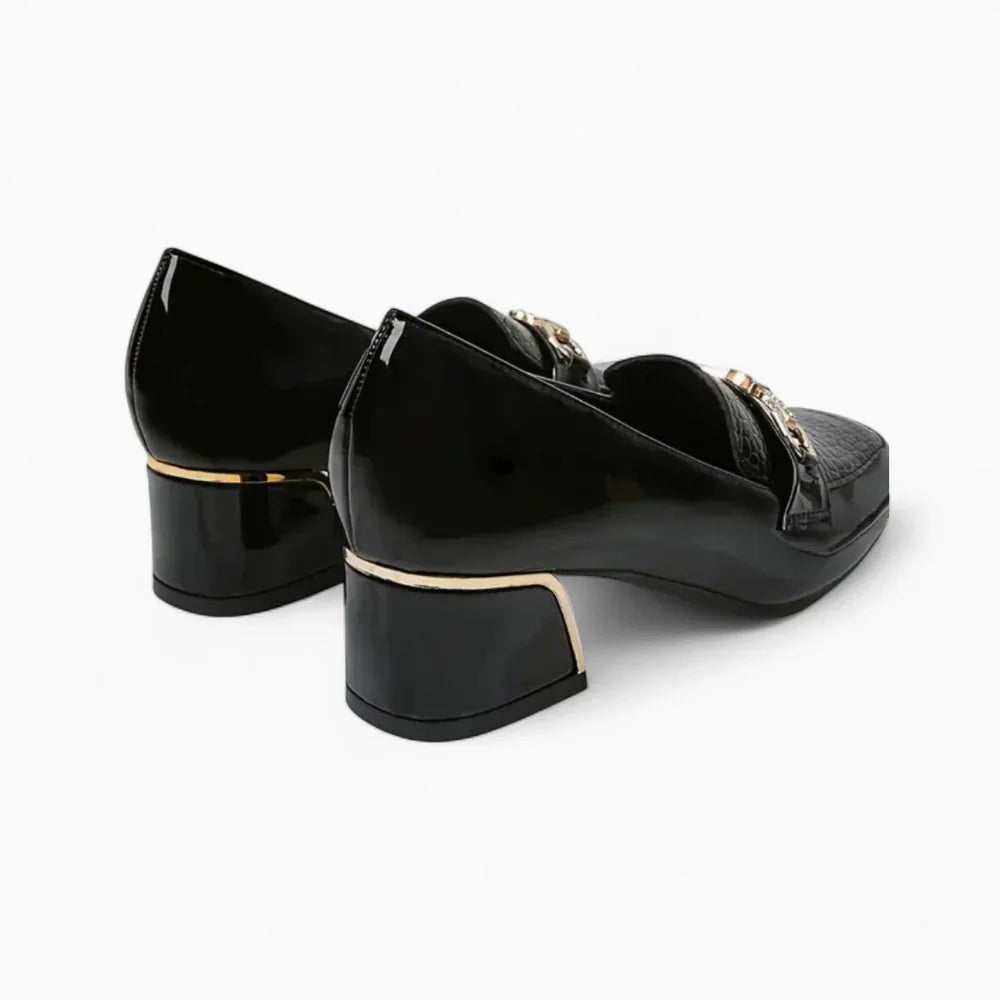 Mocassins vernis noirs à talon