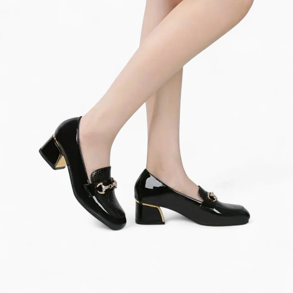 Mocassins vernis noirs à talon